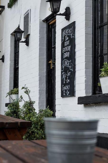 The Dukes Hotel Leighton Buzzard Exterior foto